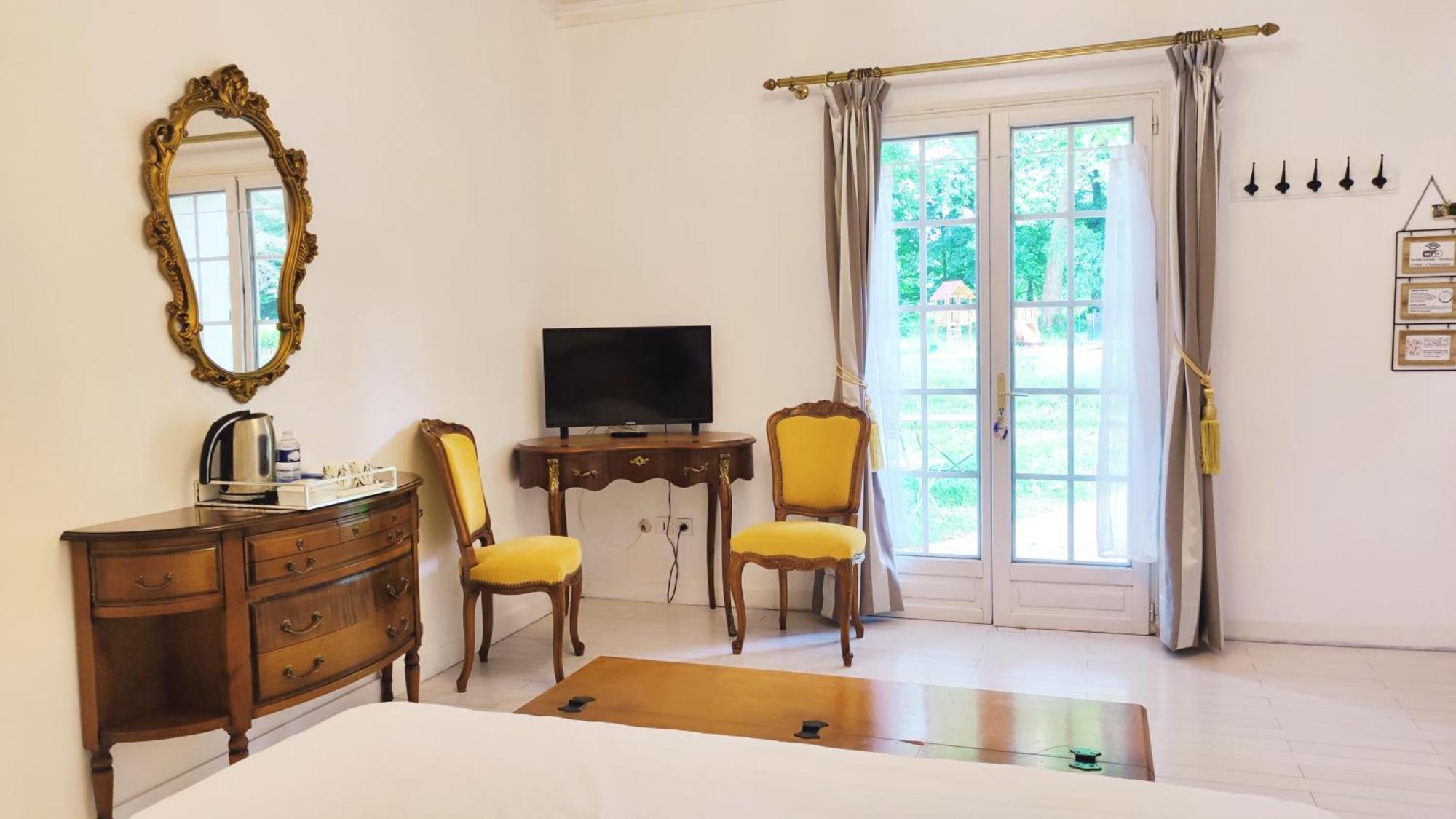 Chambres D'Hotes Du Domaine De L'Isle Сивре-де-Турен Экстерьер фото